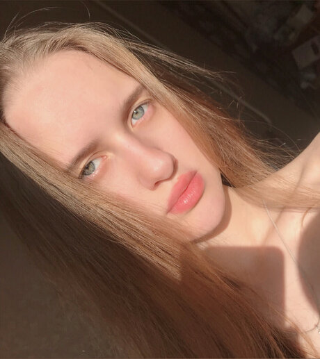 mia lia kiss heiße erwachsene fotos