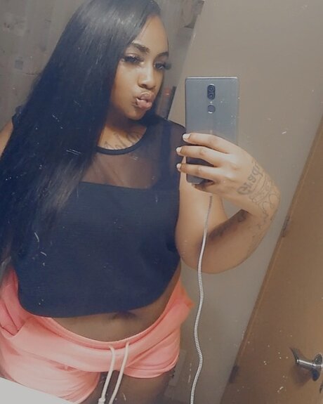 Ra Quel_ schauspielerin kunst fotos