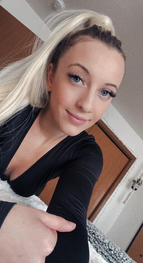 Kihley Schreurs exklusive nackten bilder