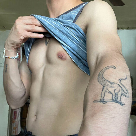 Antonio Cierra hübsche erwachsene fotos