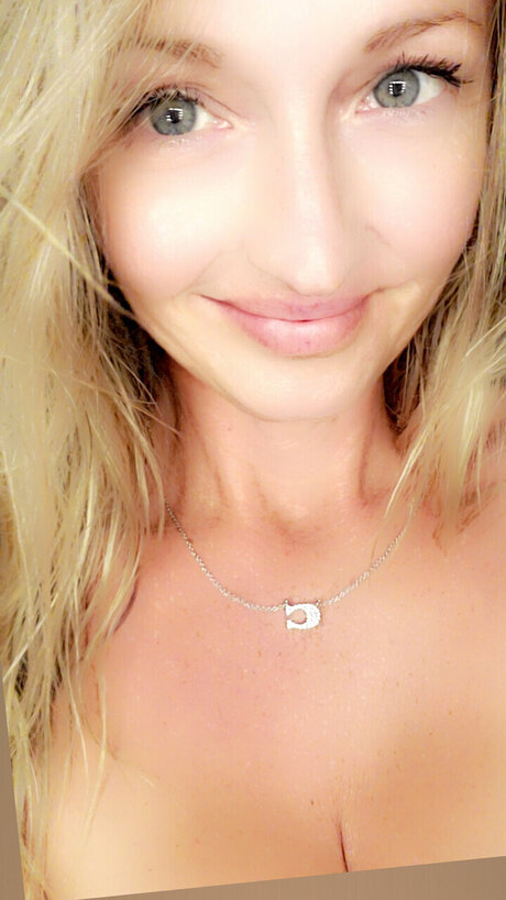 kostüm onlyfans perfekte erwachsene archiv