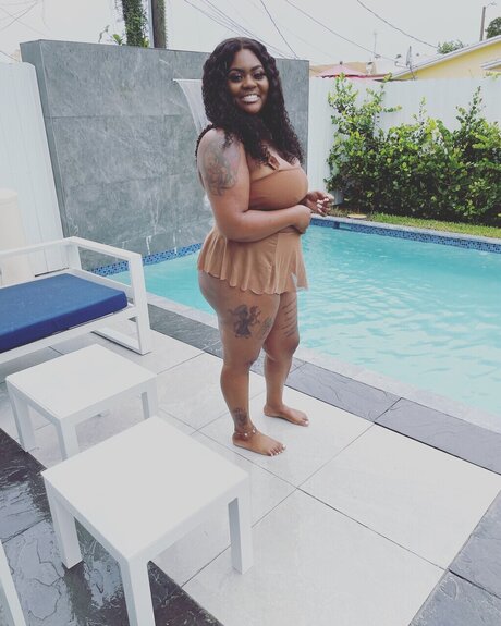 Dripping Chocolate top hd bilder