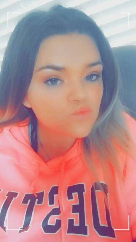 Katelynn Gowan hd heiße fotos