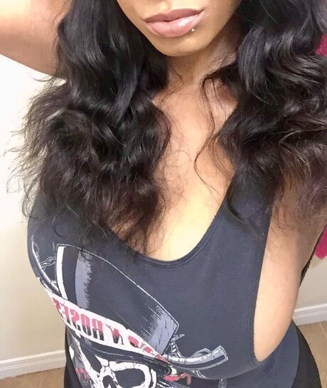 Play Minnie nacktheit schöne fotos