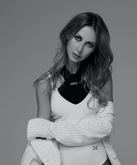 Vikki model sex archiv