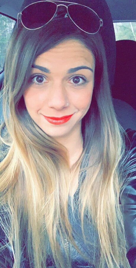 Laylah schauspielerin nackte archiv