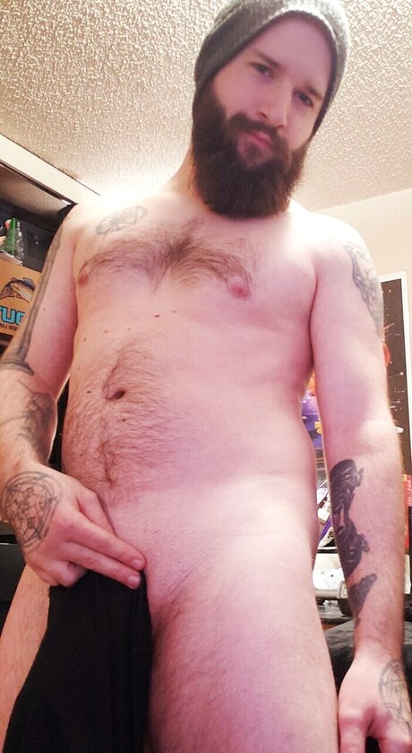 SingleTattooedStud schöne nackte bilder