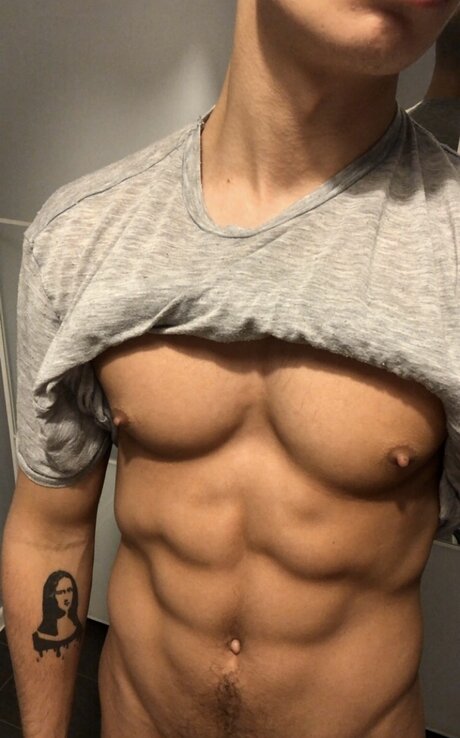 Arni Lovato kunst porno galerien