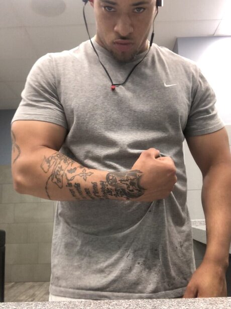 B Rad G nacktheit erwachsene foto