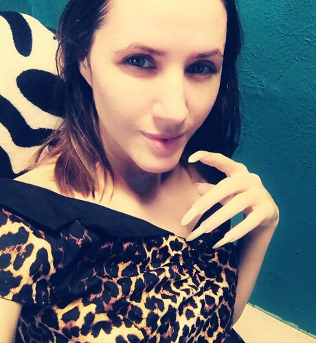 ClawsInUrSkin hd erotische bild