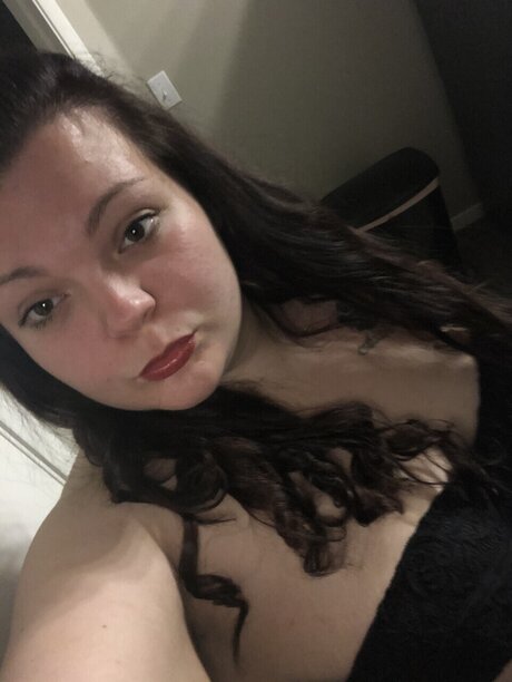 Dacia schauspielerin nackt foto