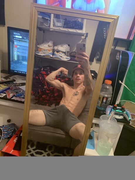 Florida Boi_ model top archiv