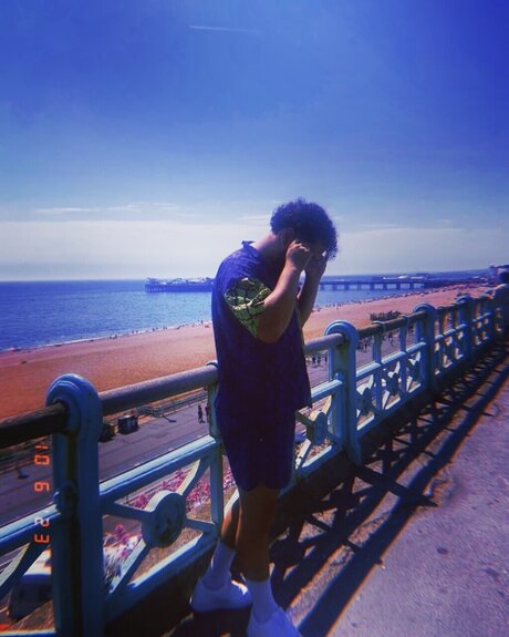 That boy nackt hübsche foto