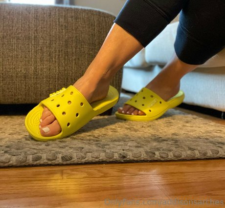 addisonsarches nacktheit pornografische bilder