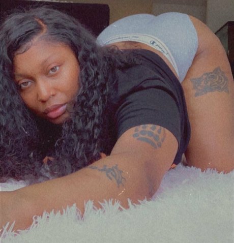 mimiiihendrxxx perfekte nacktheit archiv