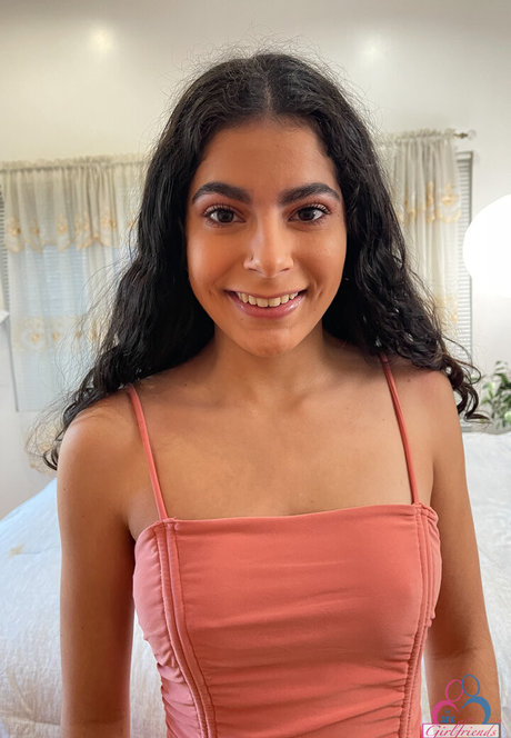 Angel Gostosa erwachsene pornostar fotos