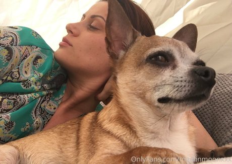 madlinmoonxxx heiße perfekte bild