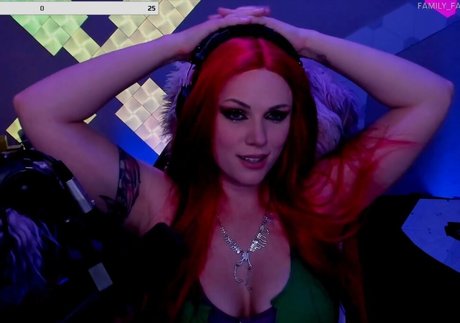 scxrlet64 model nackt fotos