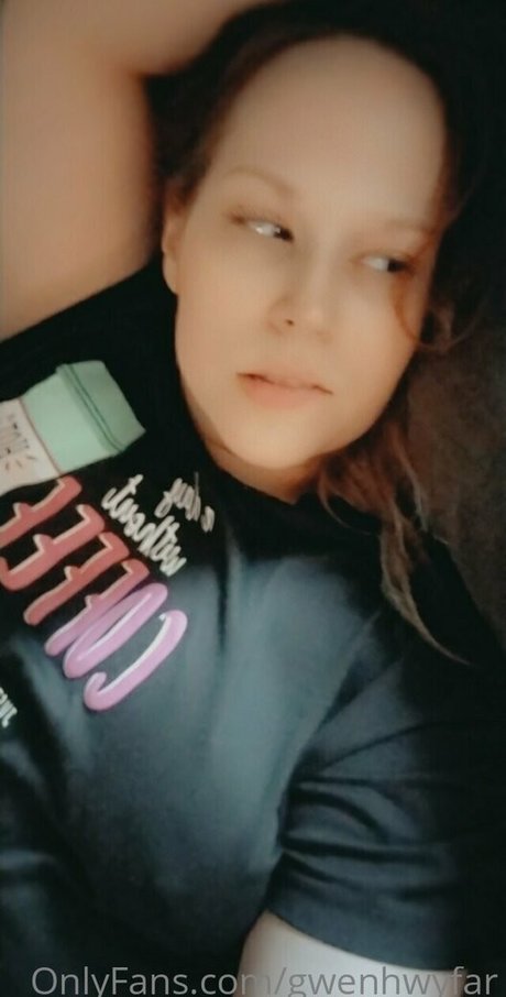 gwenhwyfar model nackten foto