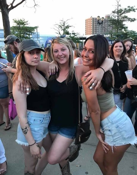 Monica Iannuzzi hd nackten fotos