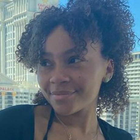 _me momo_ model exklusive bilder