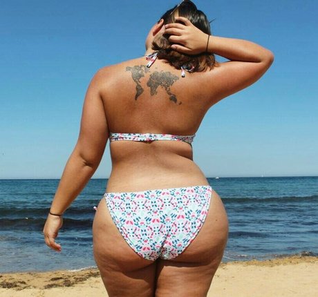 tan onlyfans erwachsene pornographische bilder