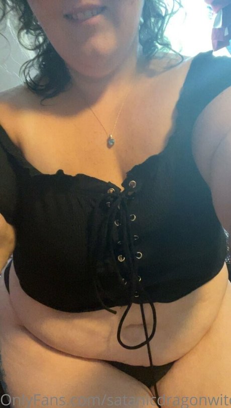 satanicdragonwitch hd erotische foto