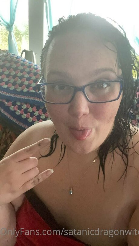 satanicdragonwitch erwachsene pornostar archiv