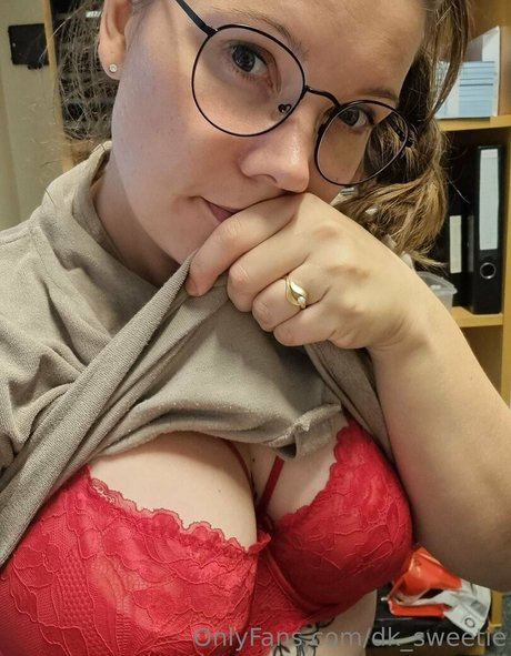 dk sweetie pornostar nackten fotos