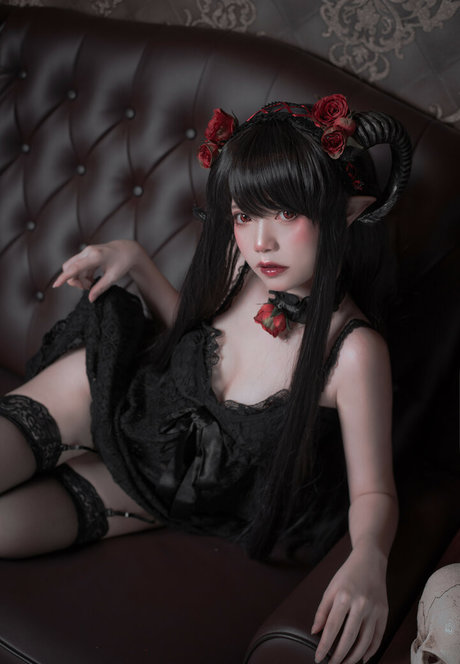 miu cosplayer hübsche erotische foto