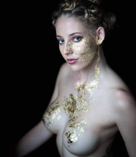 Ally J Wilkinson xxx freie galerien