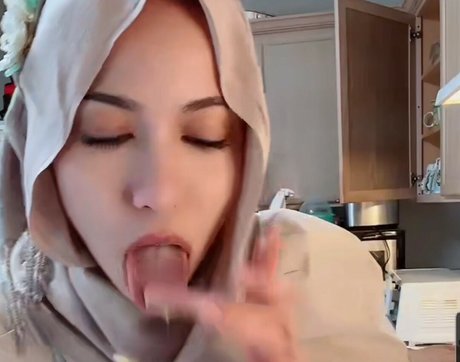 schwarze weibliche onlyfans kunst bilder