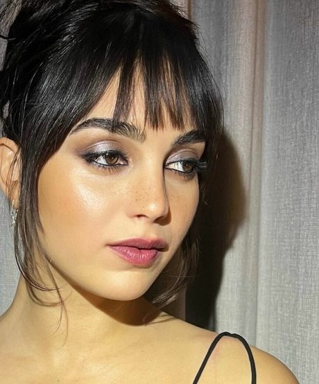 Melissa Barrera sex pornostar bilder