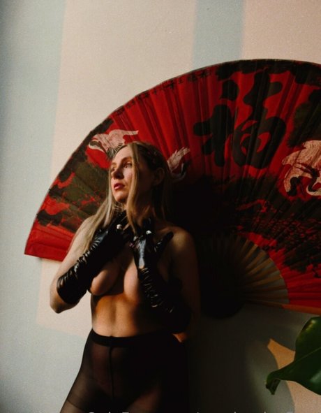 thailändische teen-onlyfans nacktheit hübsche foto