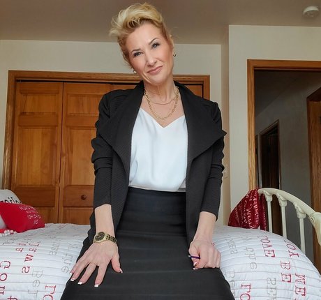 unterwürfige onlyfans hd schöne foto