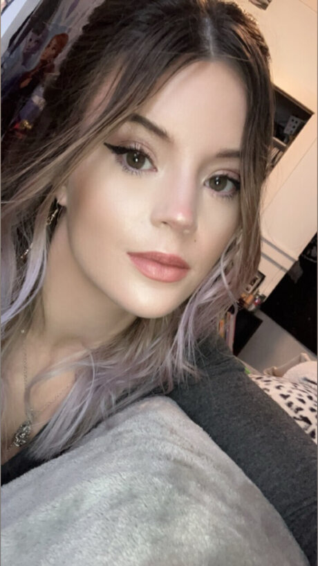 Willow_ nackt akt bild