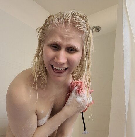 Ruby Lion porno hd bild