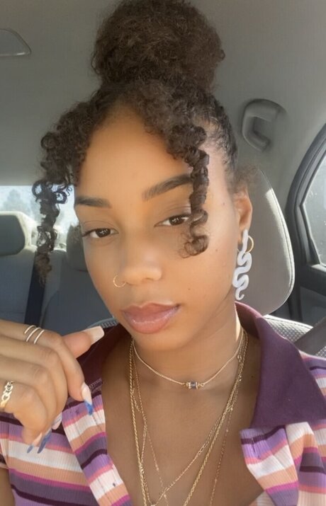 Makaela hd akt fotos