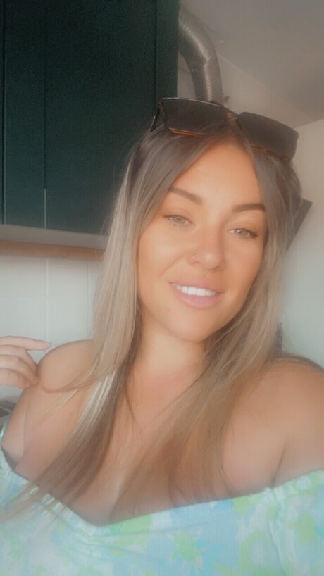 Tiannafara_ freie erwachsene fotos