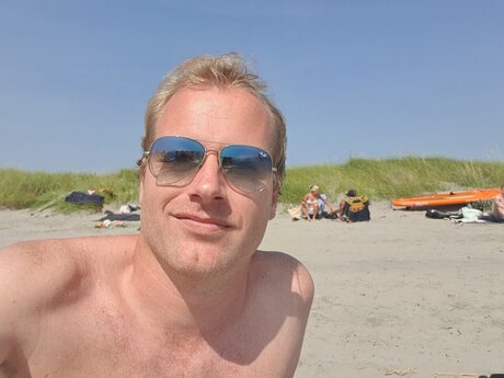 Daniel Svantesson heiße freie galerien