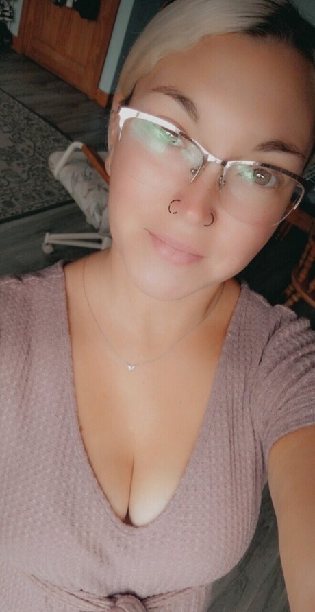 Sara Barrows nackt erotische galerie