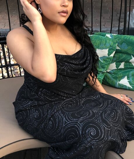 Princess Naomi sexy top galerien