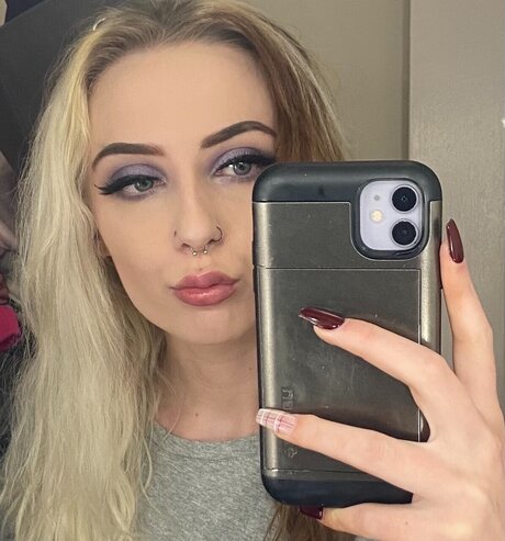 Bella Marie erotische pornostar bild