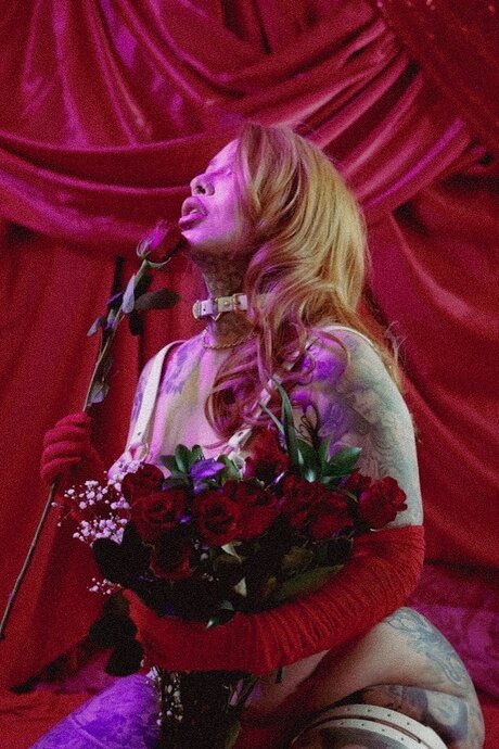 Morticia Muerte model akt galerie