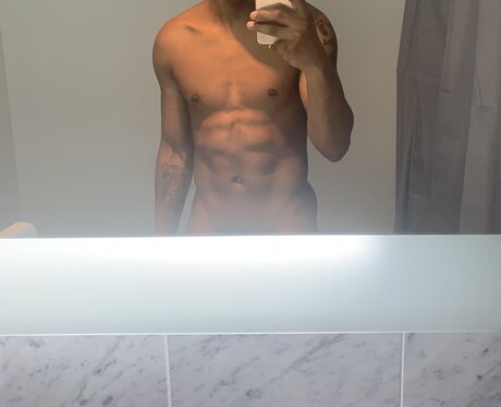 yusef schöne erwachsene foto