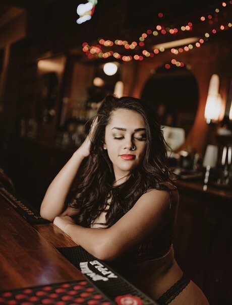 Delicious schauspielerin schöne bilder