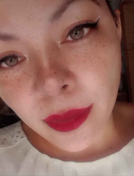 IZAVILLA hübsche erotische galerie