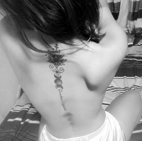 Lovecyntia erotische nackten bilder