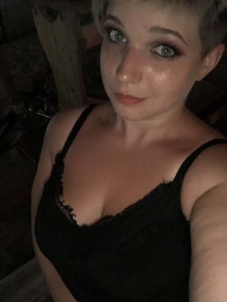 Beatrix Banka exklusive schöne bilder