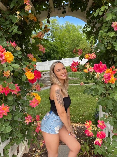 Kirsten Ariana exklusive beste bild